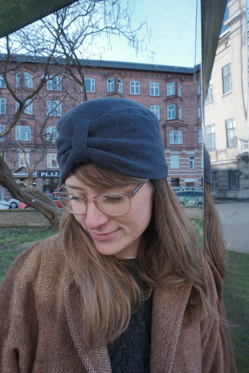 Karens turban, lyseblå